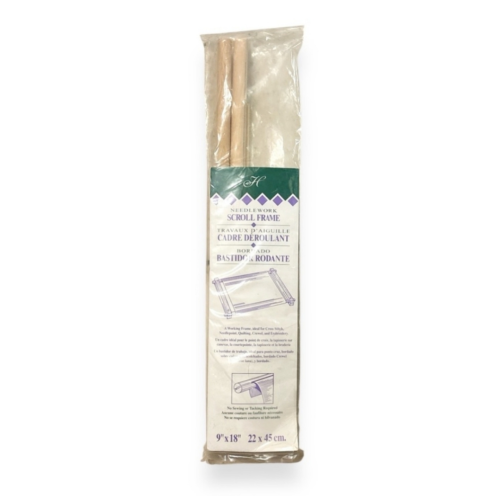 HOMECRAFTERS Needlework Scroll Frame 9” x 18” NEW